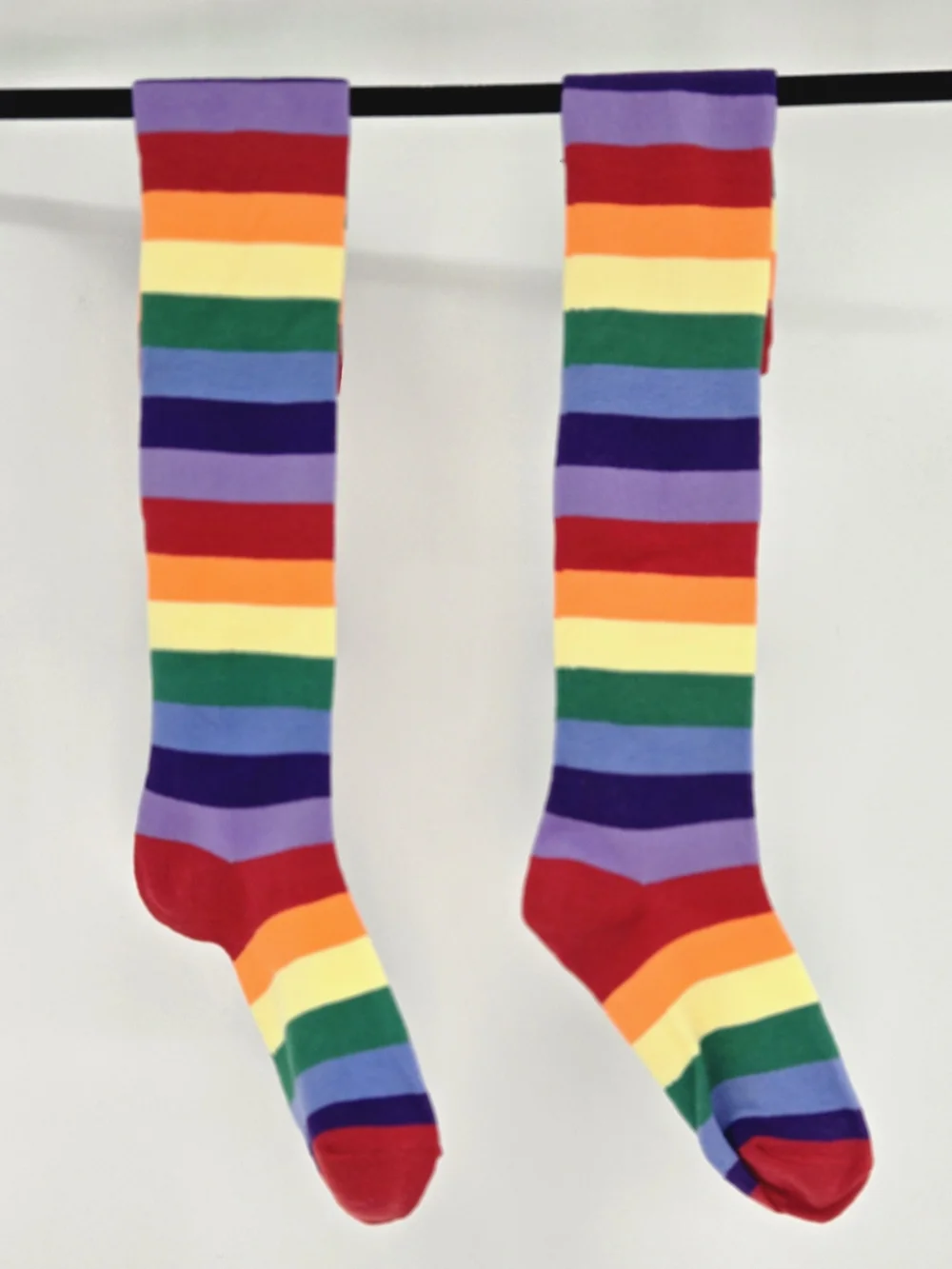 NEW! 🌈 🧦 PRIDE & SOLIDARITY Rainbow Striped HIGH SOCKS CUTE RETRO FUN ONE SIZE